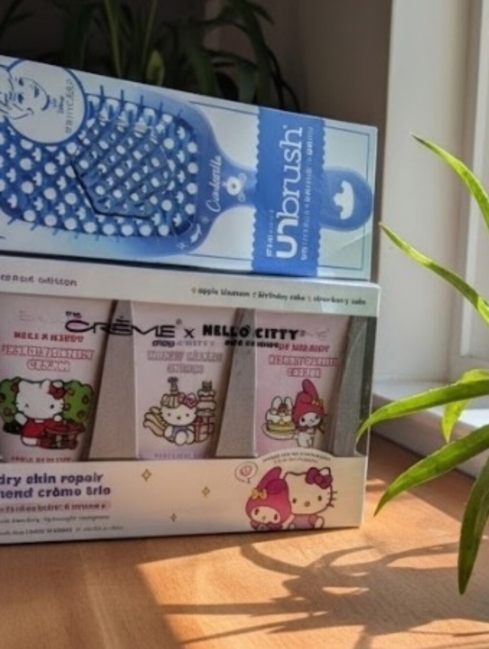 NEW Disney Cinderella Unbrush + Hello Kitty Hand Cream Trio Bundle Set
